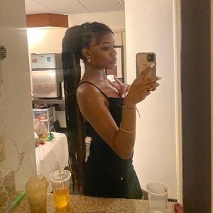 Meet your Posher, Amena